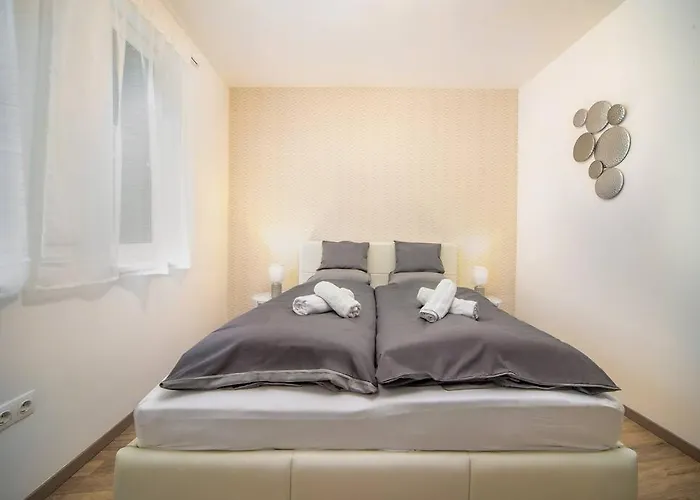 Grace Pine Apartment 1